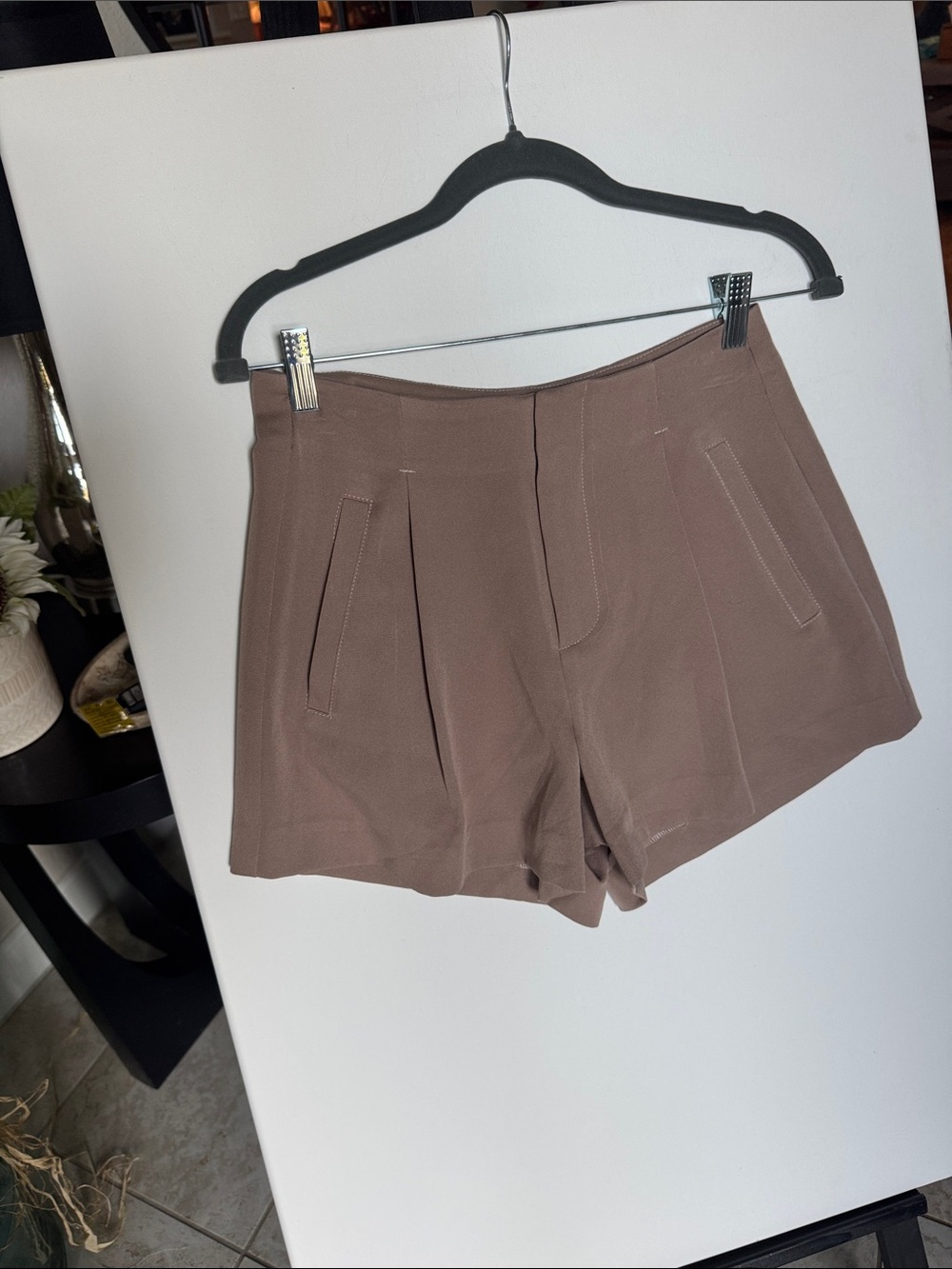 High-Rise Pleated Women's Shorts in Taupe